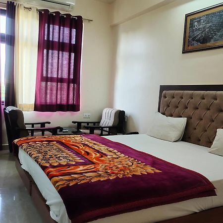 Hotel Amrapali 斋浦尔 外观 照片